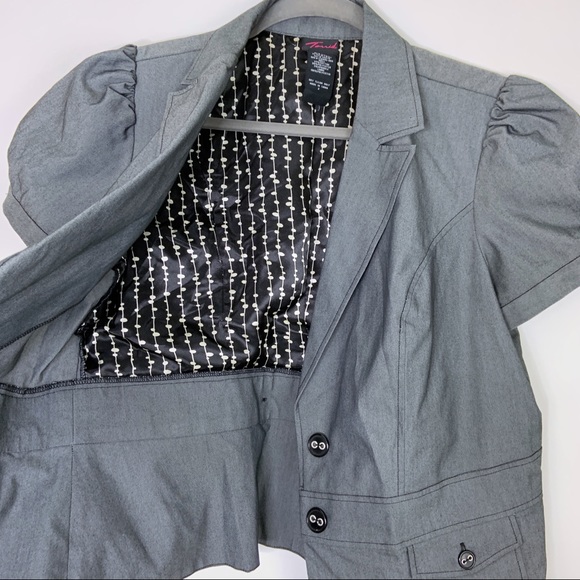 Torrid Short Sleeve Gray Blazer Jacket Size 2X - Picture 3 of 7